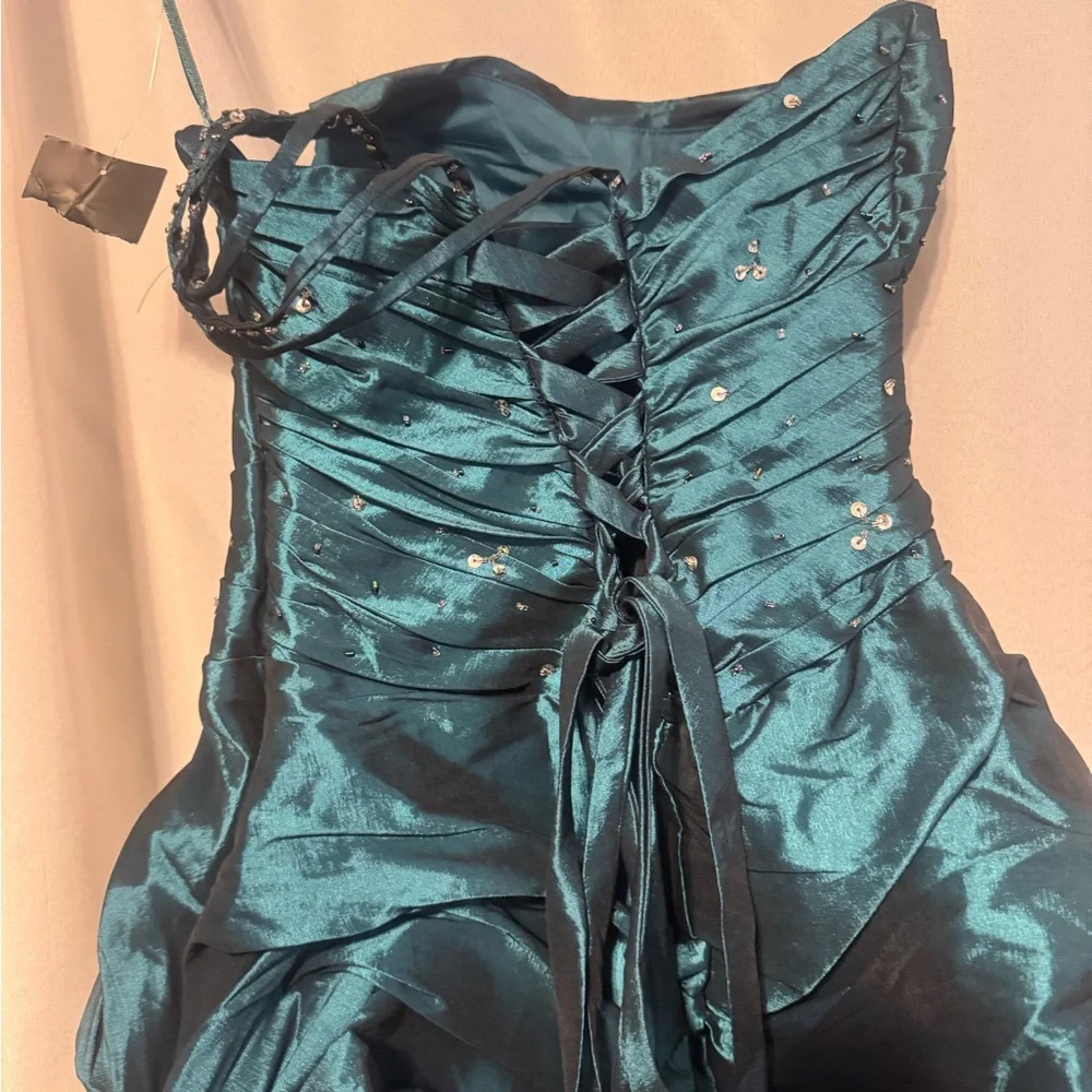 Cinderella Teal One Shoulder Dress - Picture 10 of 12